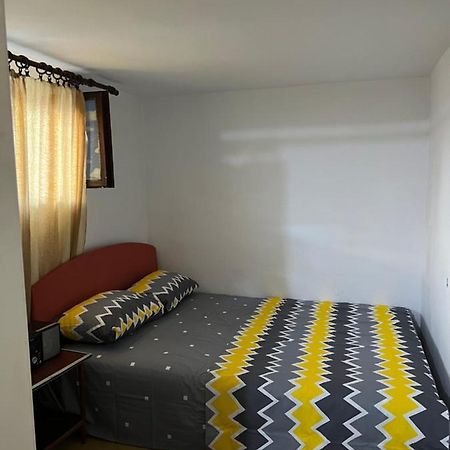 A & A Apartman Подгорица Экстерьер фото