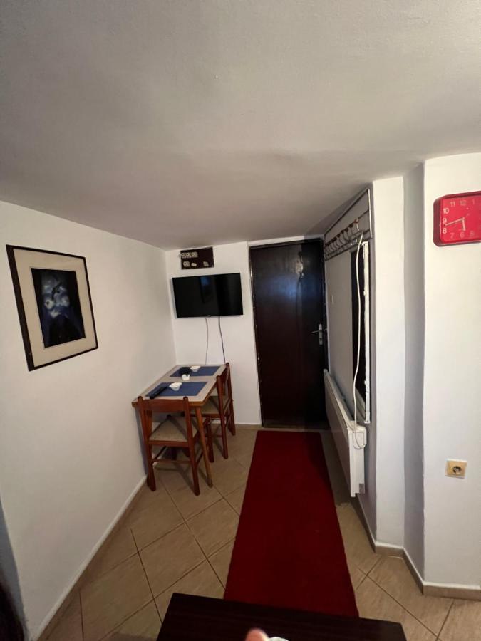 A & A Apartman Подгорица Экстерьер фото