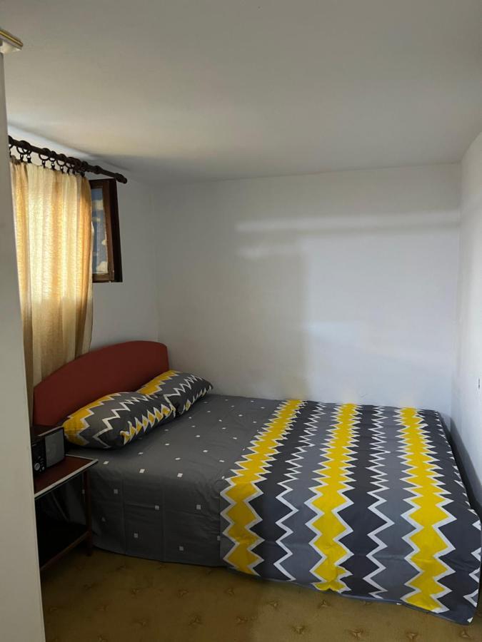 A & A Apartman Подгорица Экстерьер фото