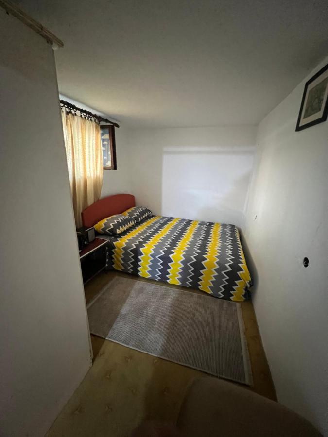 A & A Apartman Подгорица Экстерьер фото